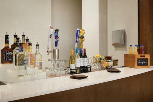 Hotel Embassy Suites By Hilton Akron Canton Airport