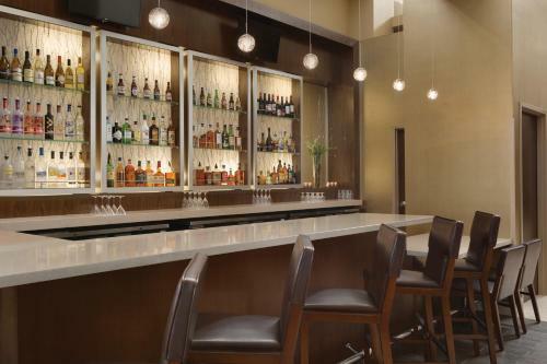 Hotel Embassy Suites By Hilton Akron Canton Airport