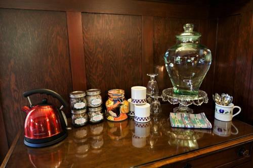 The Gatewood Bed And Breakfast