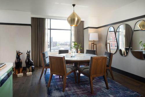 Kimpton Journeyman Hotel