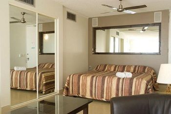 Hotel Chateau Beachside Resort