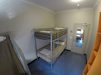 Hostal Parrot Fish Lodge Port Douglas Backpackers