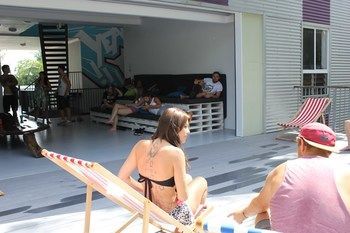 Hostal Parrot Fish Lodge Port Douglas Backpackers