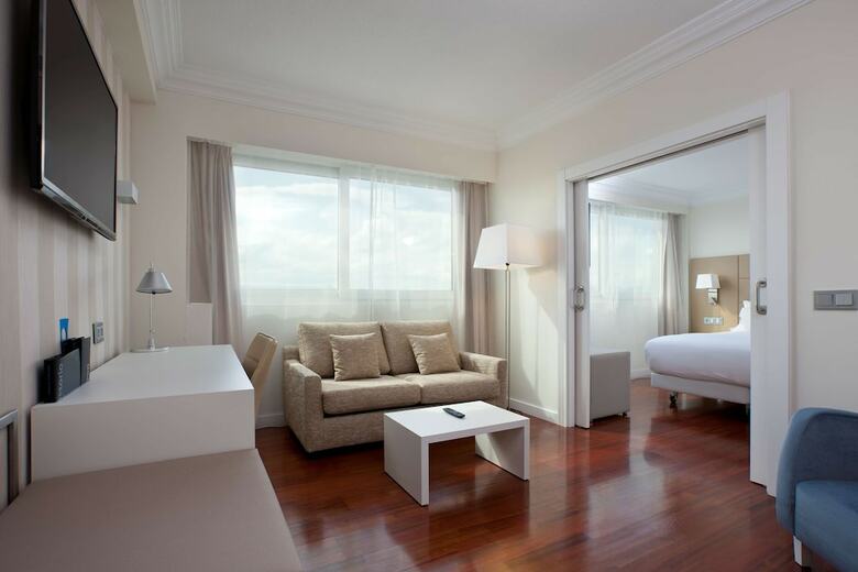 Hotel NH Pamplona Iru�a Park