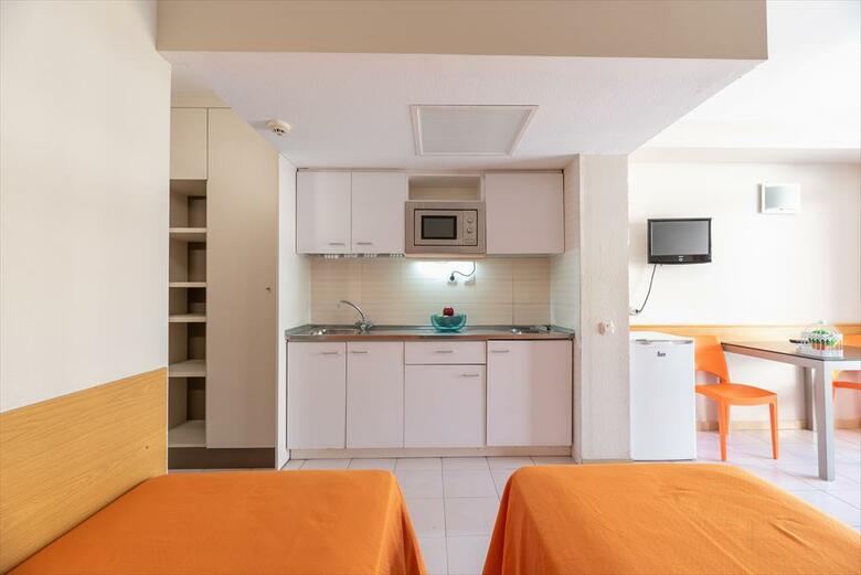 Aparthotel Salou Pacific Apartaments