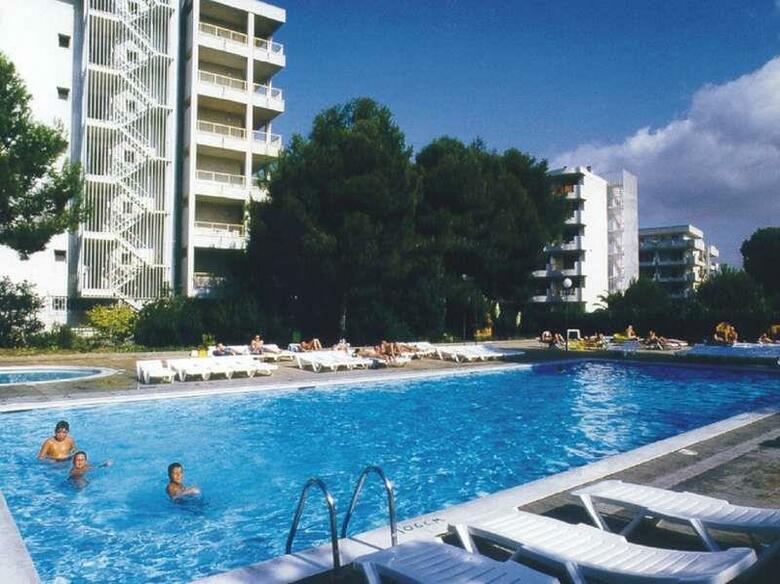 Aparthotel Salou Pacific Apartaments