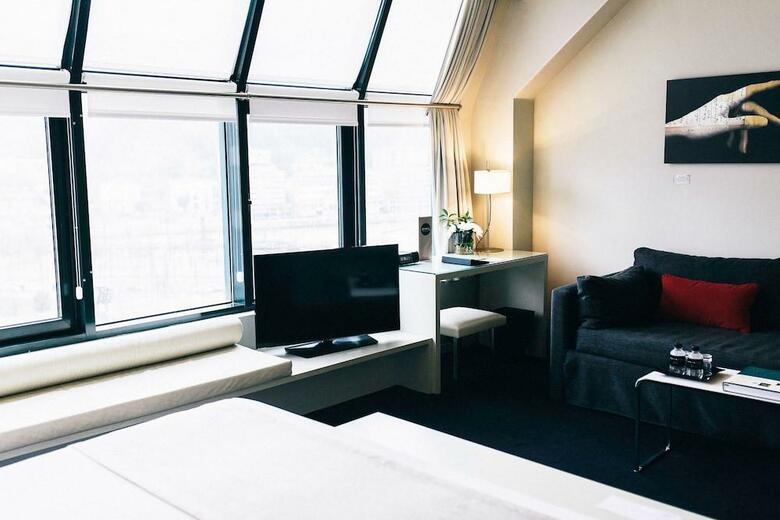Hotel Miro