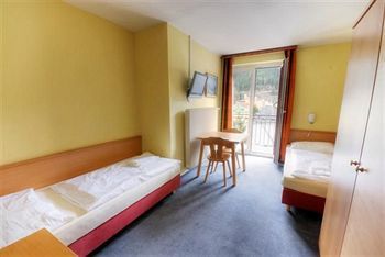 Hostal Euro Youth Hotel & Krone