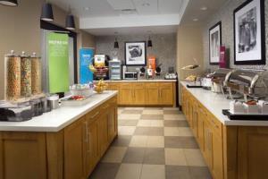Hotel Hampton Inn And Suites Falls Church/seven