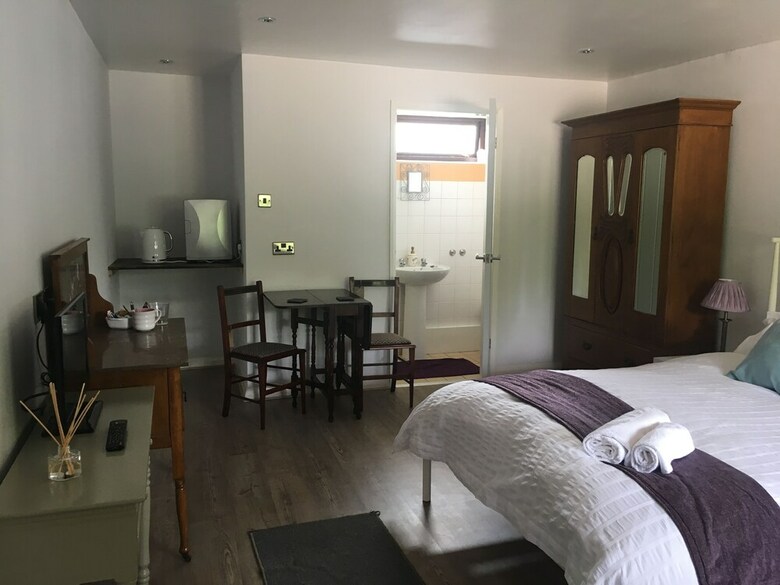 Pinewood Lodge