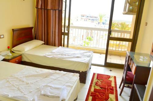 Port Said Hotel & Apartments
