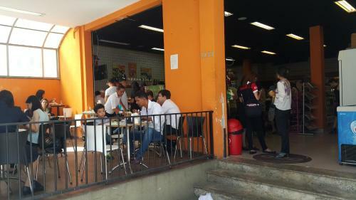 Hostal Tj House Hospedagem