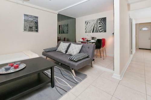 One Bedroom Apartment With Backyard - Brooklyn