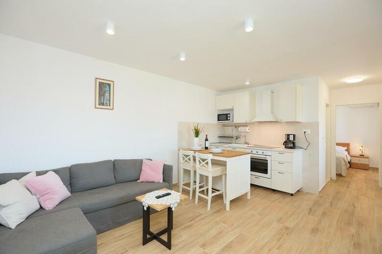 Residencia Guesthouse Anica