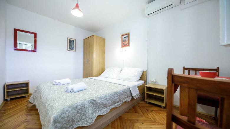 Residencia Guesthouse Anica