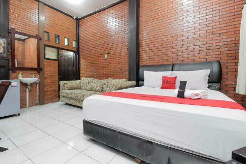 Hostal Reddoorz @ Cilandak Timur