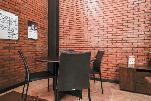 Hostal Reddoorz @ Cilandak Timur