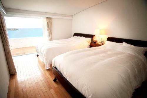 Villa Hayama Funny House