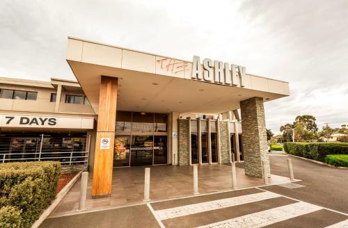 Motel The Ashley Hotel