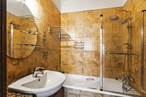 G&e Beach Apartment