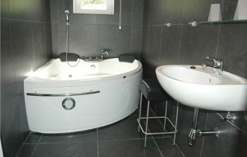 Holiday Home Durbuy With Fireplace 4