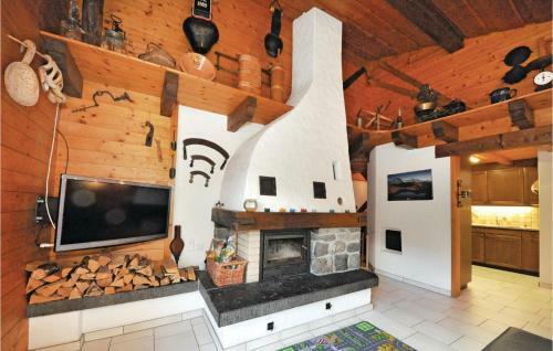 Apartment Habkern With Fireplace 05