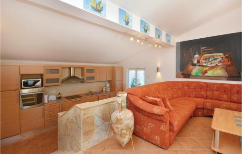 Holiday Home Vrboska With Fireplace 06