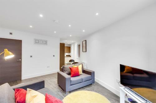 Metalworks By Ur Stay Apartments