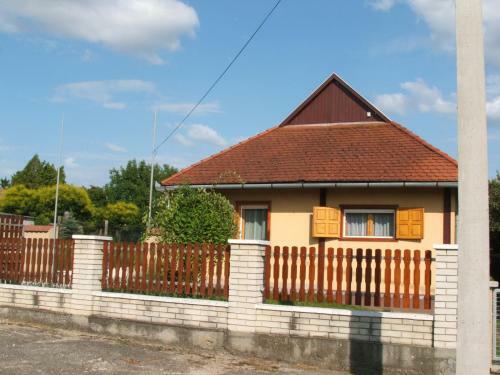 Zsiga Apartmanh�z