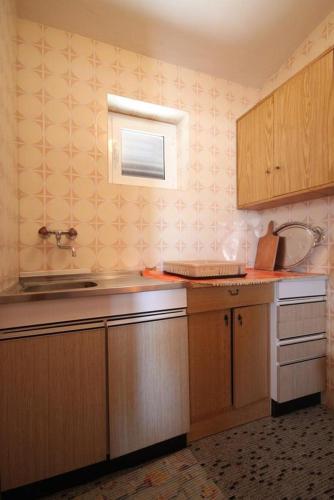 Hostal Triple Room Baska Voda 6748b
