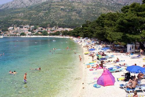 Hostal Triple Room Baska Voda 6748b