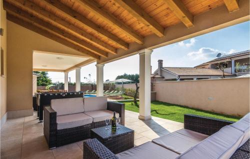 Holiday Home Bibici With Fireplace 04