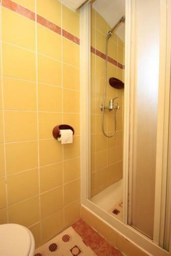 Hostal Rooms With Wifi Brsec (opatija) - 7768