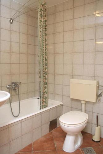 Apartment Kuciste - Perna 4542a