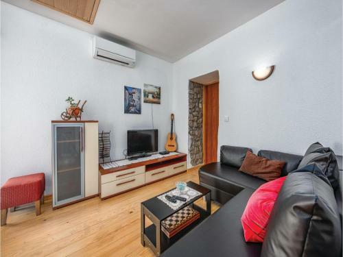 Holiday Home Kozljak With Fireplace 02