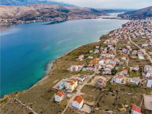 Apartment Pag With Sea View 2