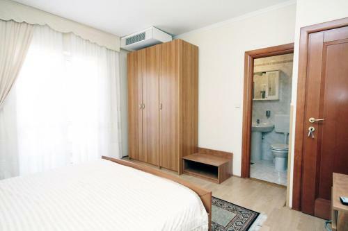 Hostal Double Room Supetarska Draga - Donja 5033a