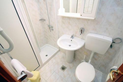 Hostal Double Room Supetarska Draga - Donja 5033a
