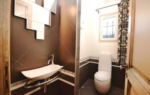 Holiday Home Cadenet 10