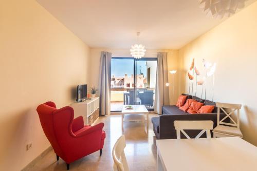 Duquesa Village Apartemento 2114