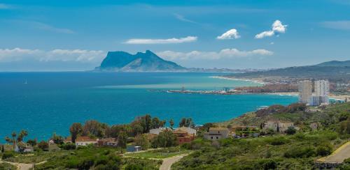 Rock Bay II Apartemento 2055