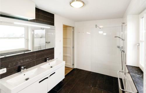 Holiday Home Bodelaeke-schiphuis Wellness