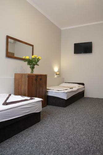 Hostal Rest- Pokoje Z ?azienkami