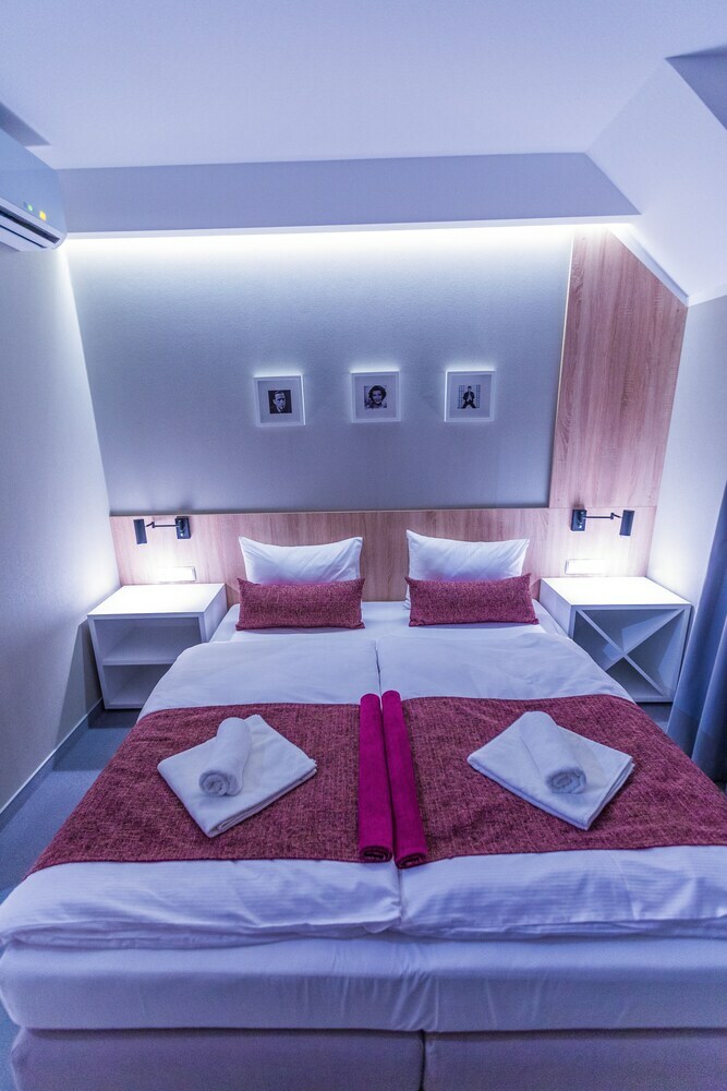 Hotel Falcon