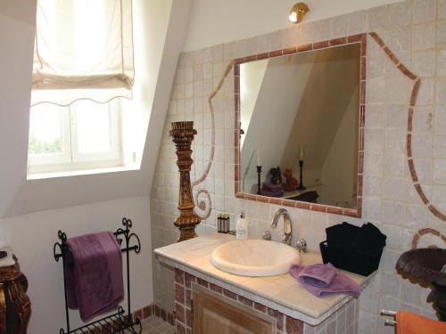 Holiday Home Pont Saint Esprit With Fireplace 03