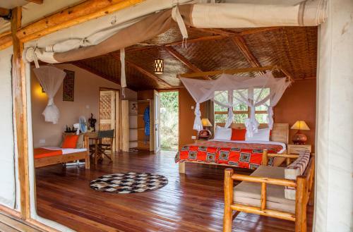 Marafiki Safari Lodge
