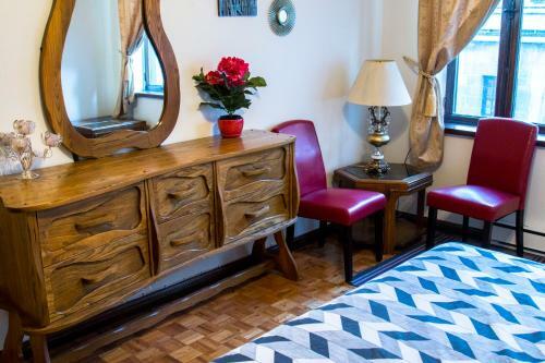 Cozy Apartment In Montreal's Heart