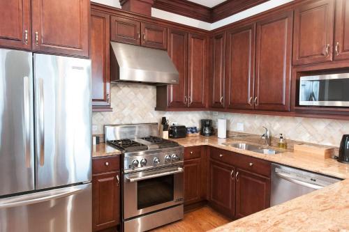 Apartamento Three-bedroom On West Fullerton Avenue Apt 4