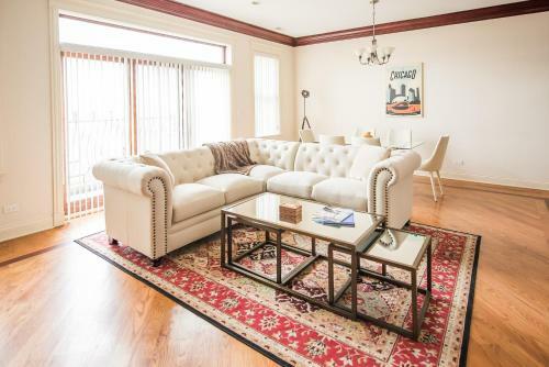 Apartamento Three-bedroom On West Fullerton Avenue Apt 4