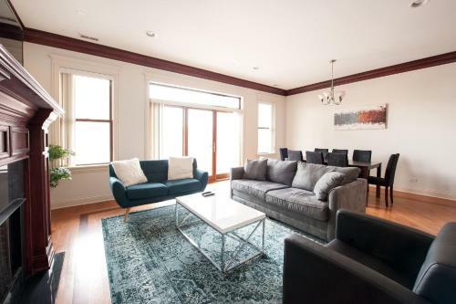 Apartamento Three-bedroom On West Fullerton Avenue Apt 4
